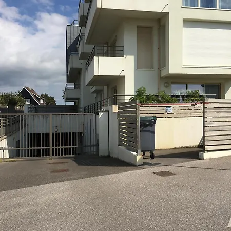 Proche De La , , 2 , Box Stationnement , Wifi