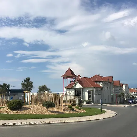 Proche De La , , 2 , Box Stationnement , Wifi Apartmán Wimereux