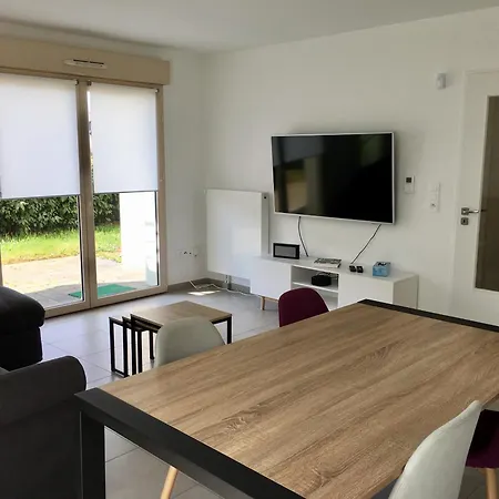 Proche De La , , 2 , Box Stationnement , Wifi Apartment