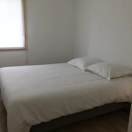 Apartment Proche De La , , 2 , Box Stationnement , Wifi *