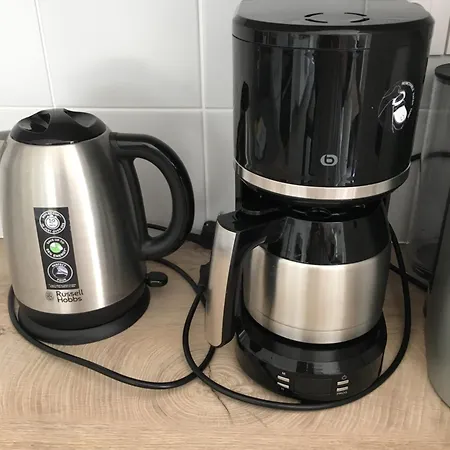 Proche De La , , 2 , Box Stationnement , Wifi 아파트